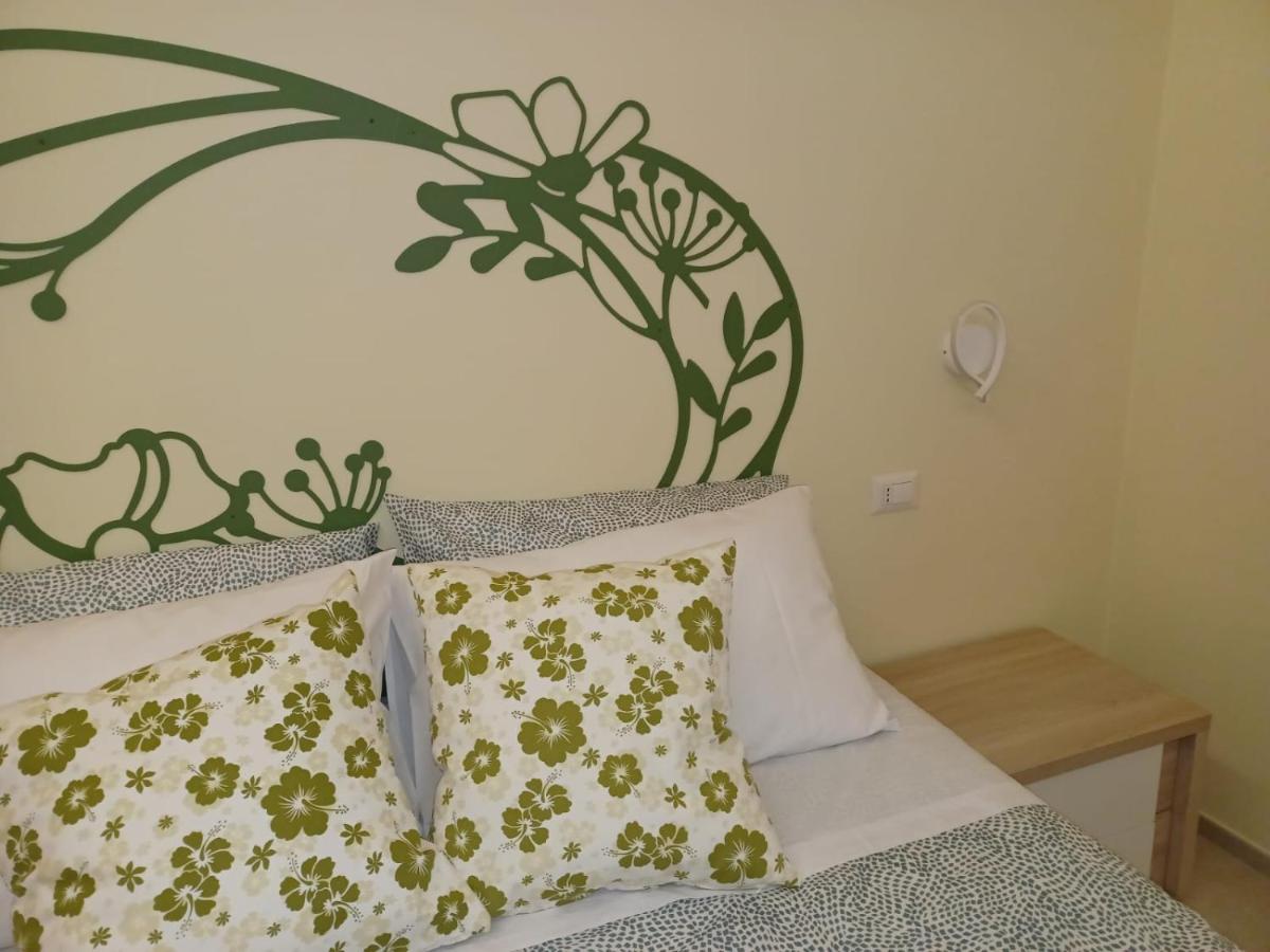 Dimora Lazzarella Apartment Naples Luaran gambar